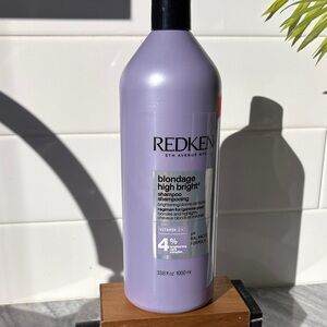 Redken Blondage High Bright Purple Shampoo Liter